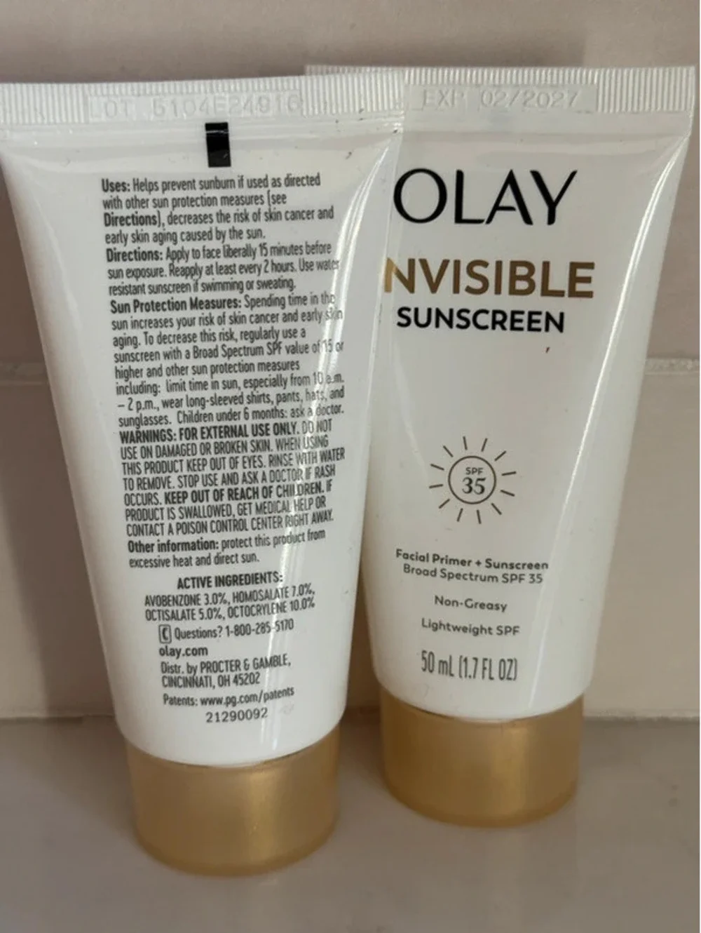 2 Olay Invisible Sunscreen SPF 35 + Primer